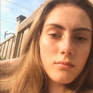 Meet your Posher, Alana